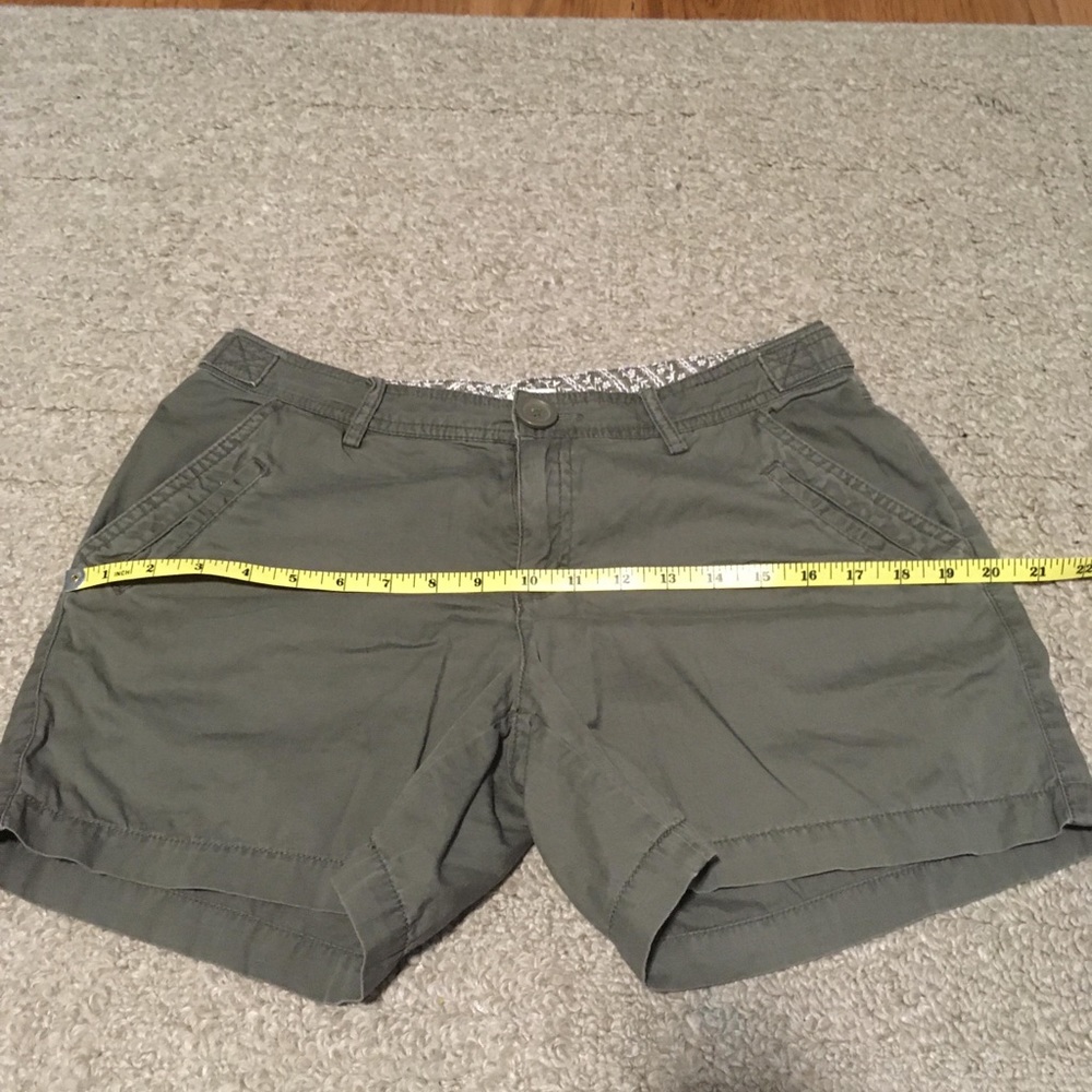 Ladies shorts - Picture 4 of 5